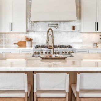 Stylish Kitchen remodel in Corpus Christi, TX by Tukasa Creations